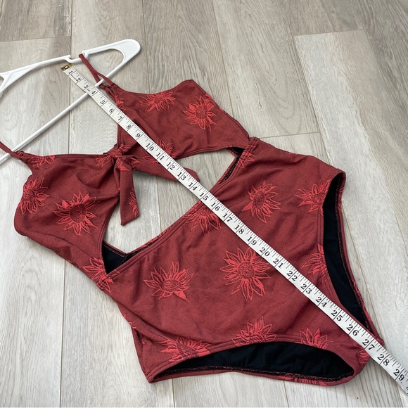 Urban Outfitters Swimsuit floral textured cut out one piece womens Red (large) - Picture 6 of 7